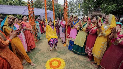 Kajari Teej 2023: Shubh muhurat, puja rituals, traditions - Hindustan Times