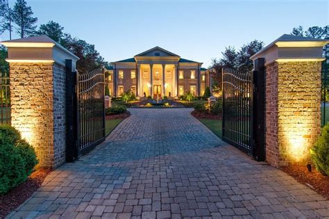 gated entry | Mansions, House entrance, Colonial mansion