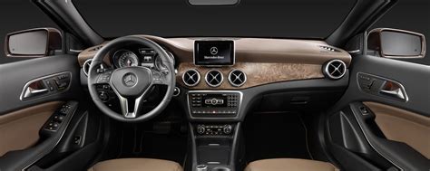 Mercedes Gla 250 Interior Pictures : Standard vinyl seats, optional ...