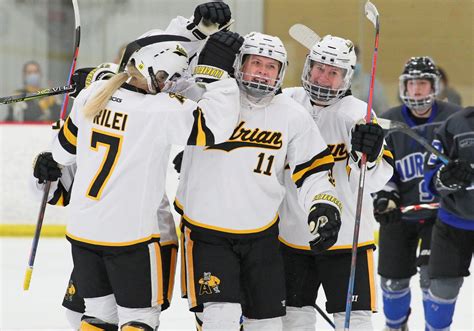 Adrian College women's hockey adjusts to new end-of-season goals