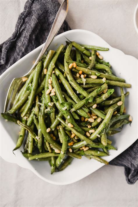 Easy Roasted Green Beans with Garlic and Lemon | Recipe | Vegetable ...