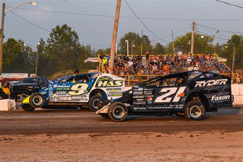 SUPER SPECTACULAR: Matt Sheppard Rolls Perfect Game at Ransomville – DIRTcar Racing