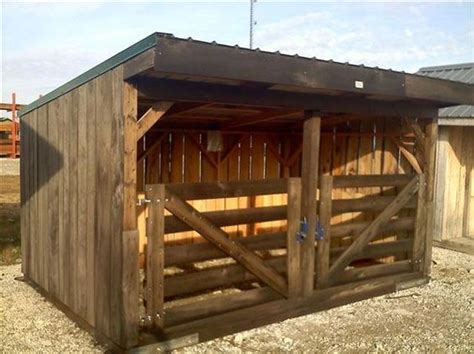 Horse Shelter | ideas for backyard paddock | Pinterest | Shelters ...