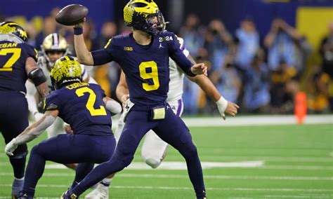 Michigan QB J.J. McCarthy declares for the 2024 NFL Draft