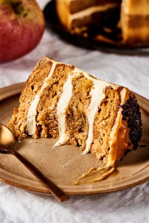 Healthy Apple Cake- Under 100 calories! - The Big Man's World