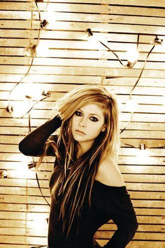 Goodbye Lullaby photoshoot - Avril Lavigne Photo (18924866) - Fanpop