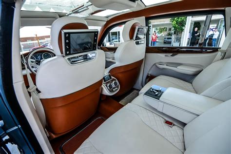 Bentley SUV in high-definition photo! #luxury #car #interiors Love cars? What would you drive ...