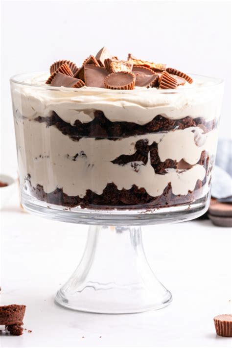 Peanut Butter Cup Brownie Trifle - Recipe Boy