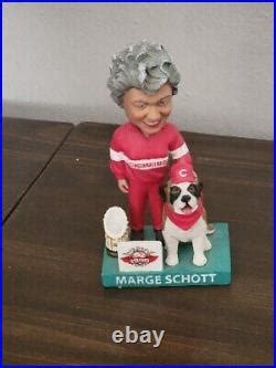 » Vintage Marge Schott & Schotzy Bobblehead, Cincinnati Reds. 2010 HOFVintage Bobble Heads