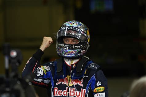 Sebastian Vettel (Red Bull) - 2010 Abu Dhabi GP [3888 × 2592] : r/F1Porn