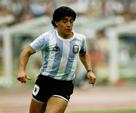 Diego Maradona of Argentina – En un momento dado