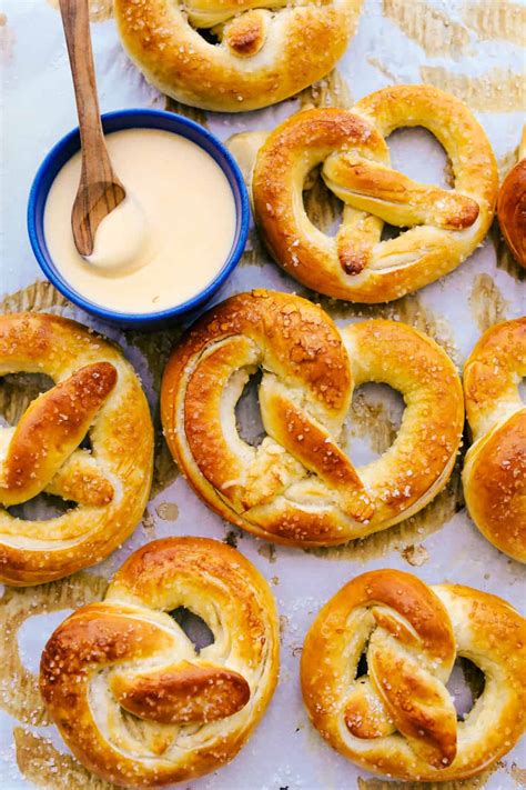 Baked Soft Pretzels (Step by Step Instructions!) - MaxJawn.comMaxJawn.com