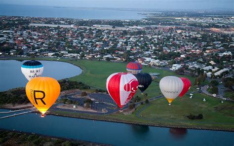 As one of Melbourne’s premier tour operators, Balloon Flights Over ...