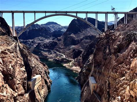 Mike O'Callaghan–Pat Tillman Memorial Bridge, Hoover Dam