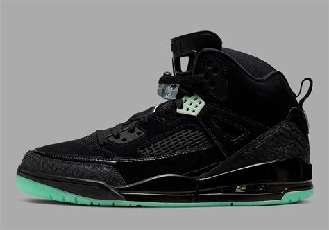 The Jordan Spizike Is Back In Black And Green Glow