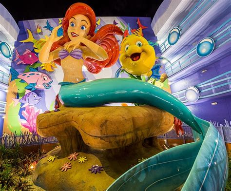 Review & Photos: Little Mermaid Room at Disney's Art of Animation Resort - Disney Tourist Blog