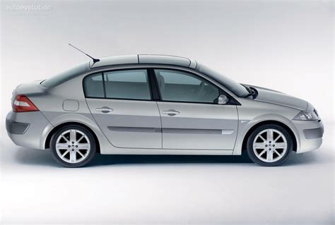 RENAULT Megane Sedan specs - 2003, 2004, 2005, 2006 - autoevolution