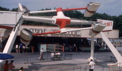 Orbit (Oarco). Idora Park, 1960's | Amusement park rides, Carnival rides, Thrill ride