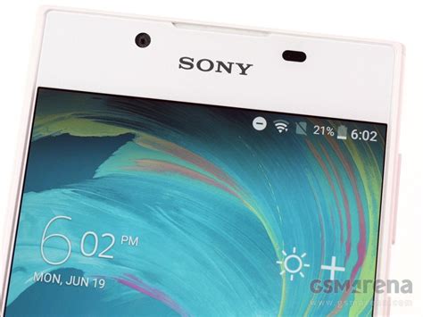 Sony Xperia L1 pictures, official photos