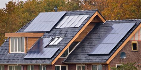 The Economic and Environmental Advantages of Solar Roof Tiles