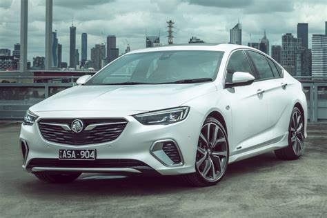 New Holden Commodore Prices. 2019 Australian Reviews | Price My Car