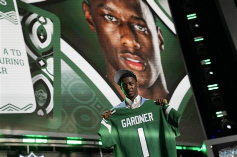 Jets’ Sauce Gardner reveals jersey number: How to get Jets rookie jerseys, T-shirts online - nj.com