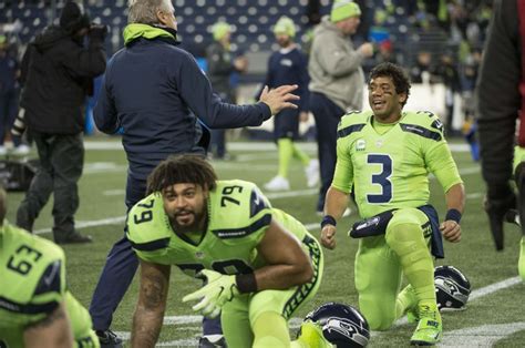 Twitter roasts the Seattle Seahawks' lime green Color Rush uniforms