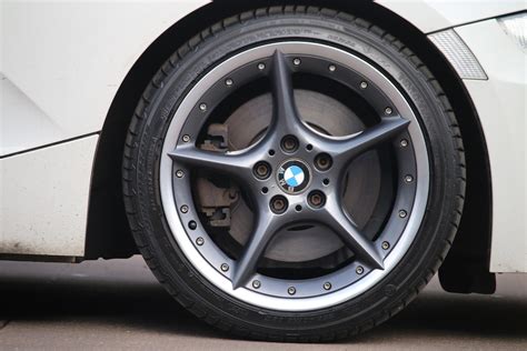 BMW Z4 wheel refurbishment and custom finish at Prestige Wheel Centre ...