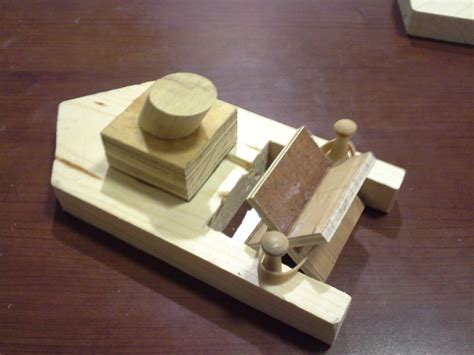 Wooden Paddle Wheel Boat Assembly : 5 Steps - Instructables