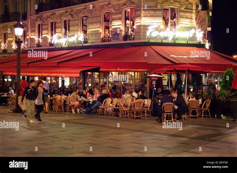 Restaurants on Champs Elysees in Paris, France Stock Photo: 26032463 - Alamy