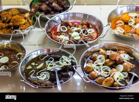 Indonesian padang food in Bandung, Indonesia Stock Photo - Alamy