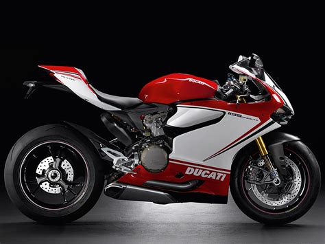 Ducati 1199 Panigale S "Tricolore" (2012) - 2ri.de