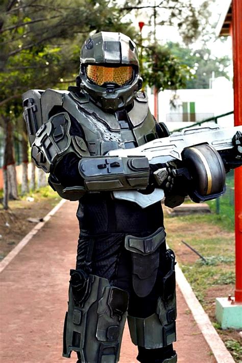 Halo 4 Master Chief cosplay by UlyKompean on DeviantArt