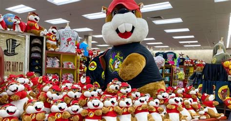 Here's What You Should Know About Buc-Ee's Iconic 'Beaver Nuggets'