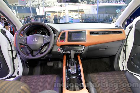 Honda Vezel interior at the Guangzhou Auto Show 2014