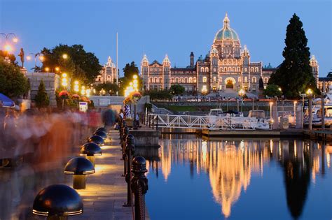 Victoria Travel Guide