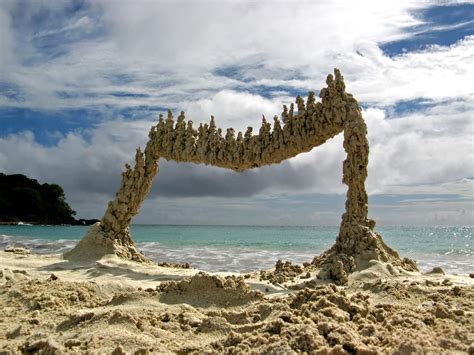 Peculiar Abstract Sandcastles by 'Sandcastle Matt' — Colossal