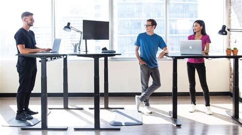 6 Standing Desk Exercises to Keep your Mind and Body at the Ready