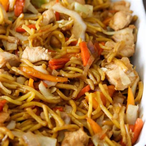 Easy Pancit Canton | Woman Scribbles