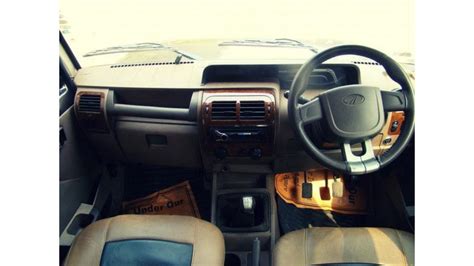 Mahindra Bolero Photos, Interior, Exterior Car Images | CarTrade