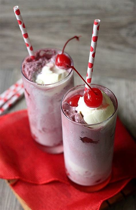 21 Boozy Ice Cream Cocktail Recipes That Will Float Your Boat | Wine ice cream float, Ice cream ...