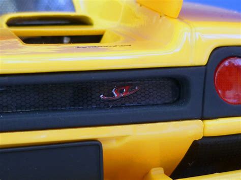 Lamborghini Diablo SV (yellow) - Welly