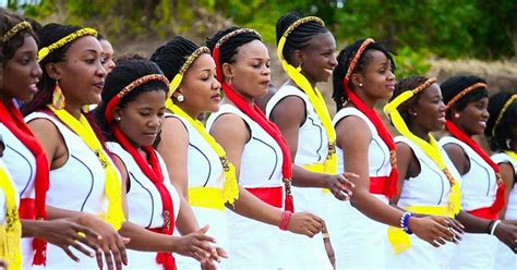 AIC Chang'ombe Vijana Choir(CVC) - Pazia la Hekalu | Mp3 Download[New Song] | Tanzania Gospel Music