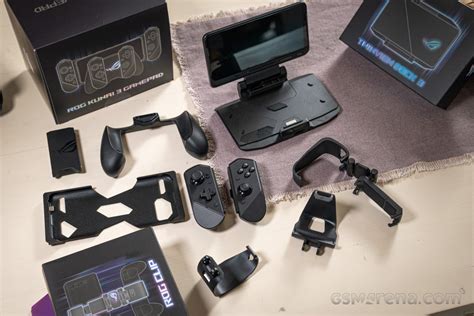 ASUS ROG Kunai 3 Gamepad & TwinView Dock 3 review - GSMArena.com tests