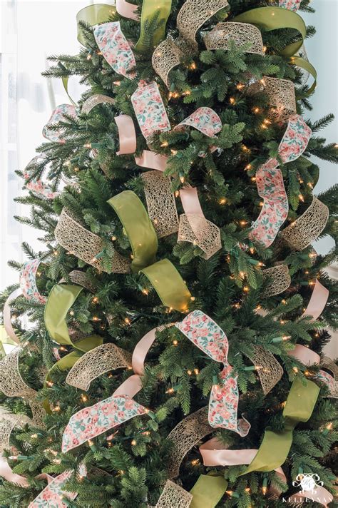 How to Decorate a Christmas Tree with Ribbon - Kelley Nan