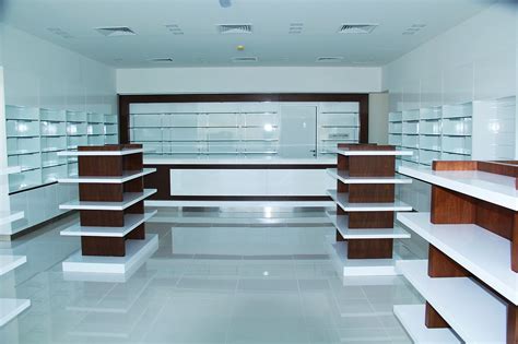 Shelving for pharmacies, adaptable and quality solutions