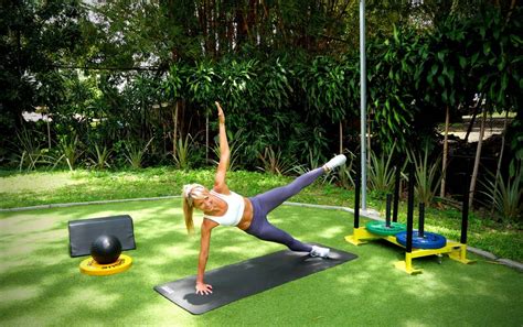 20 Awesome Plank Variations To Shred Your Core