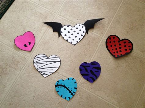 The Busy Broad: Monster High Party Decorations