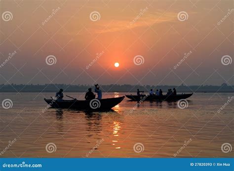 Sunrise on the Ganges, Varanasi Editorial Stock Photo - Image of ghat ...