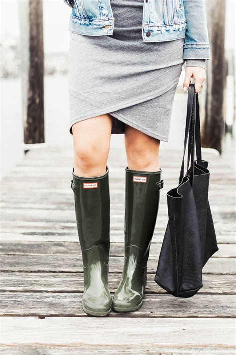 A Guide to Buying Hunter Boots - Red White & Denim